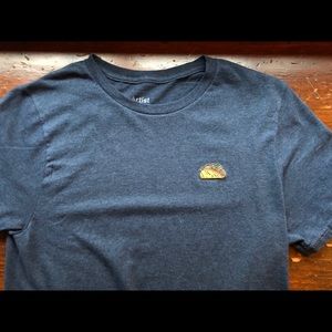 Men’s small t-shirt with taco emblem